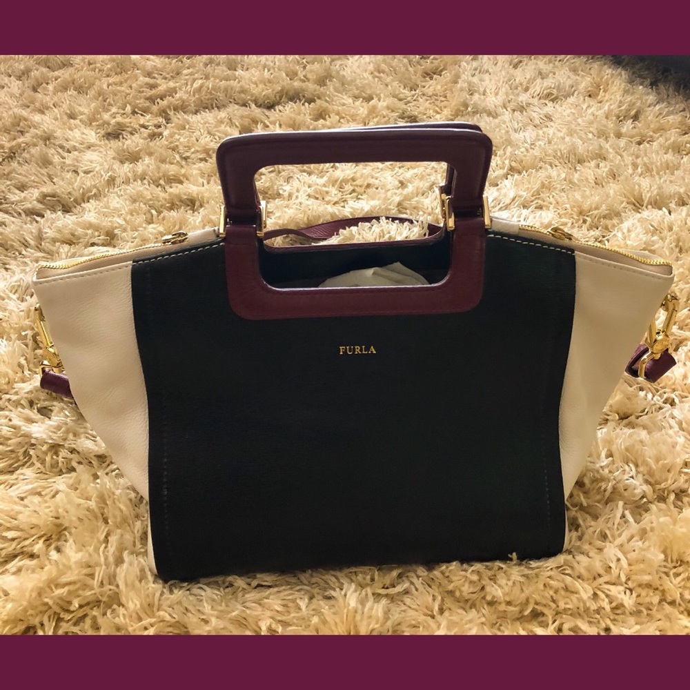 Authentic Furla Satchel - Picture 2 of 6